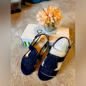 C Wonder Blue Suede Fringe Jessica Slingback Flat Sandals New in Box Size 8W